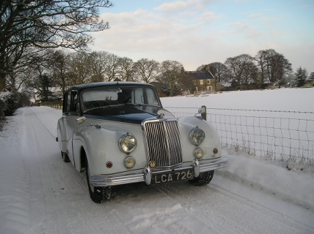 David Potter's 346 6 light Saloon in the snow